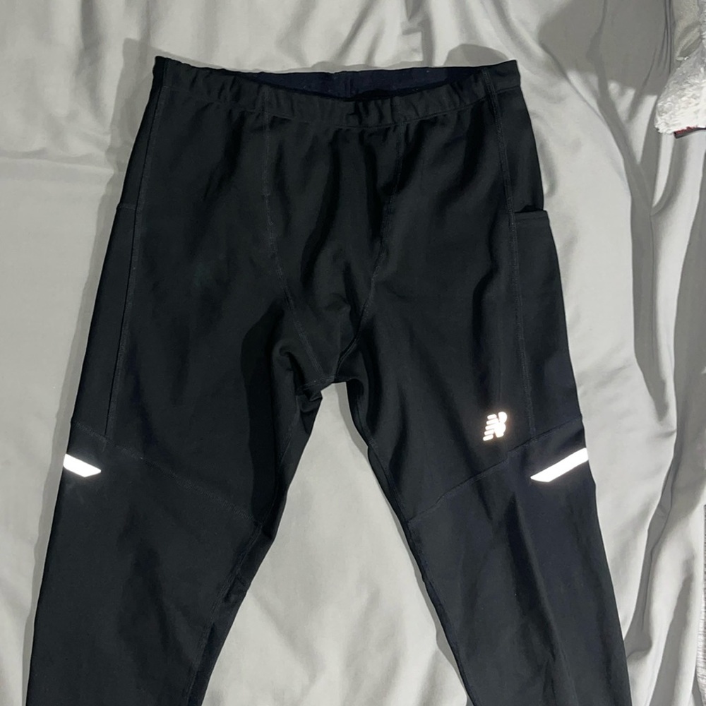 Men’s New Balance running tights.
